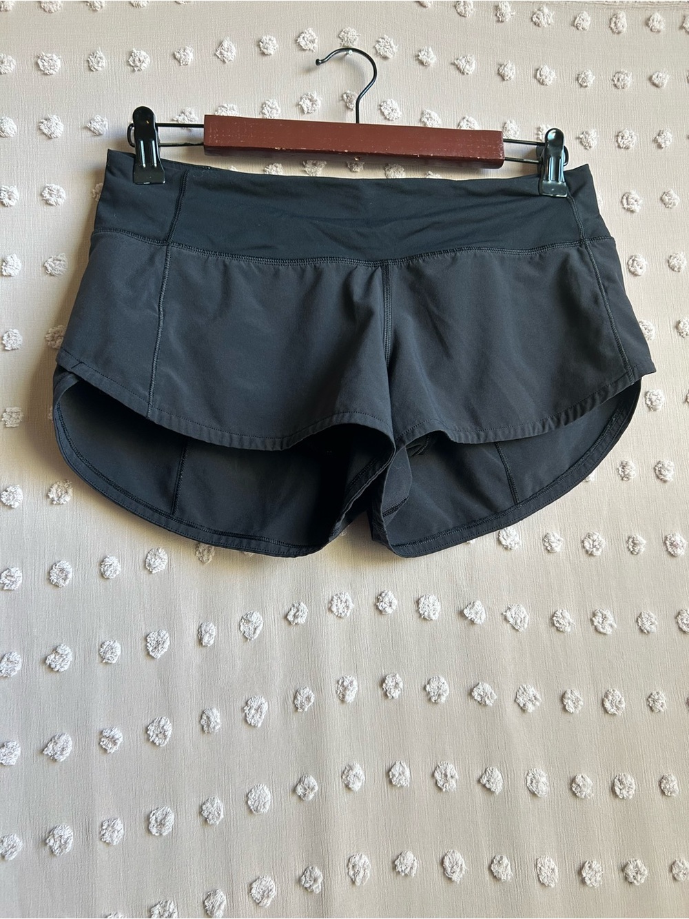 Lululemon Women’s Speed Up Short 2.5” Sz 4 Black
